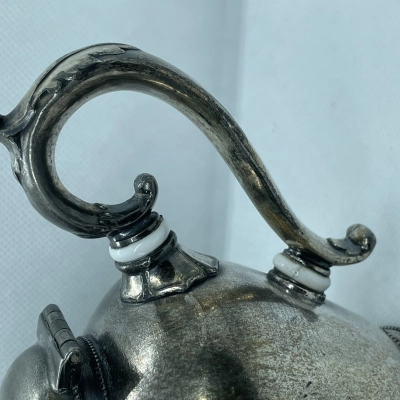 EFBB8233-DBE1-4FEA-A7A8-D94522A84648